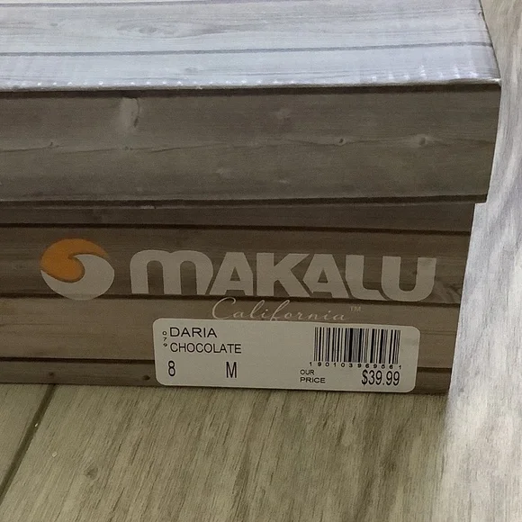 New in box brown clogs - Picture 3 of 3